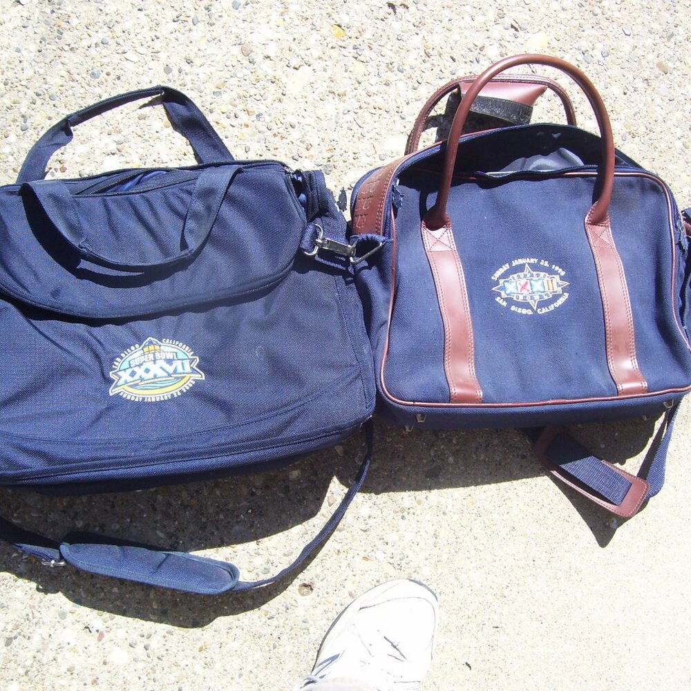 SUPER BOWL 32 & 37 SAN DIEGO BLUE TRAVEL BAGS PRESS BAGS VERY GOOD CONDITION